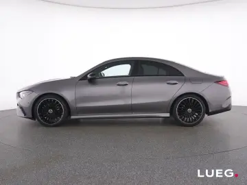 MERCEDES-BENZ CLA 220 d AMG MBUX LED Pano AHK Mem