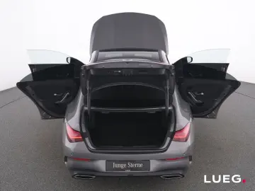 MERCEDES-BENZ CLA 220 d AMG MBUX LED Pano AHK Mem