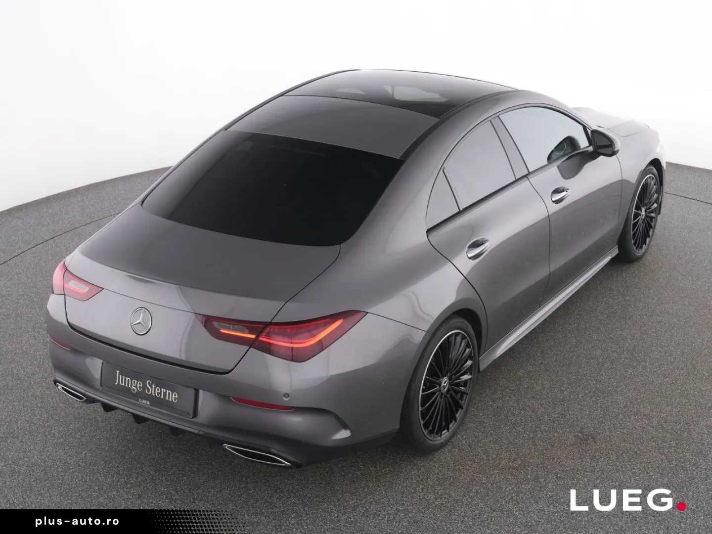MERCEDES-BENZ CLA 220 d AMG MBUX LED Pano AHK Mem