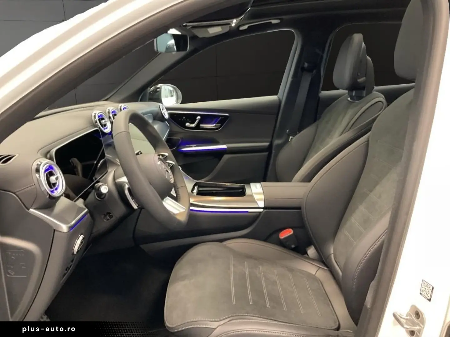 MERCEDES-BENZ GLC 300 de 4M EDITION AMG DISTR PANO 360 AHK