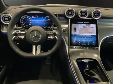 MERCEDES-BENZ GLC 300 de 4M EDITION AMG DISTR PANO 360 AHK