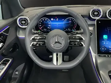 MERCEDES-BENZ GLC 300 de 4M EDITION AMG DISTR PANO 360 AHK