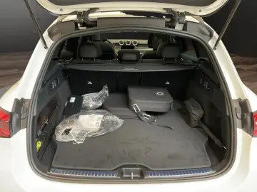 MERCEDES-BENZ GLC 300 de 4M EDITION AMG DISTR PANO 360 AHK