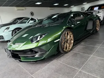 LAMBORGHINI Aventador SVJ AD Personam- Capristo-Shiny Carbon