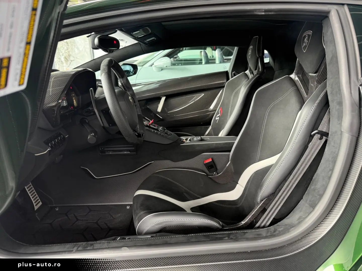 LAMBORGHINI Aventador SVJ AD Personam- Capristo-Shiny Carbon