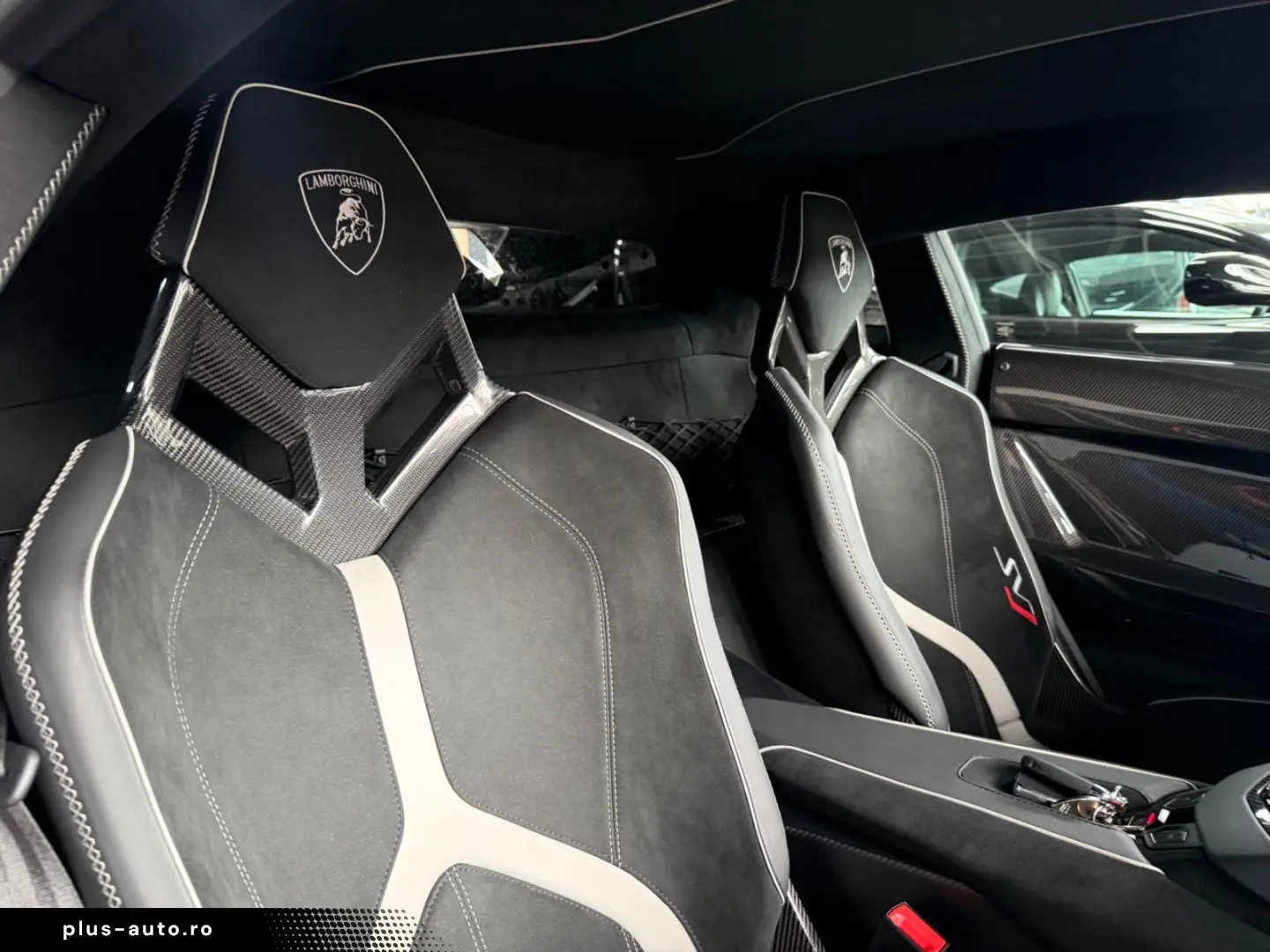 LAMBORGHINI Aventador SVJ AD Personam- Capristo-Shiny Carbon