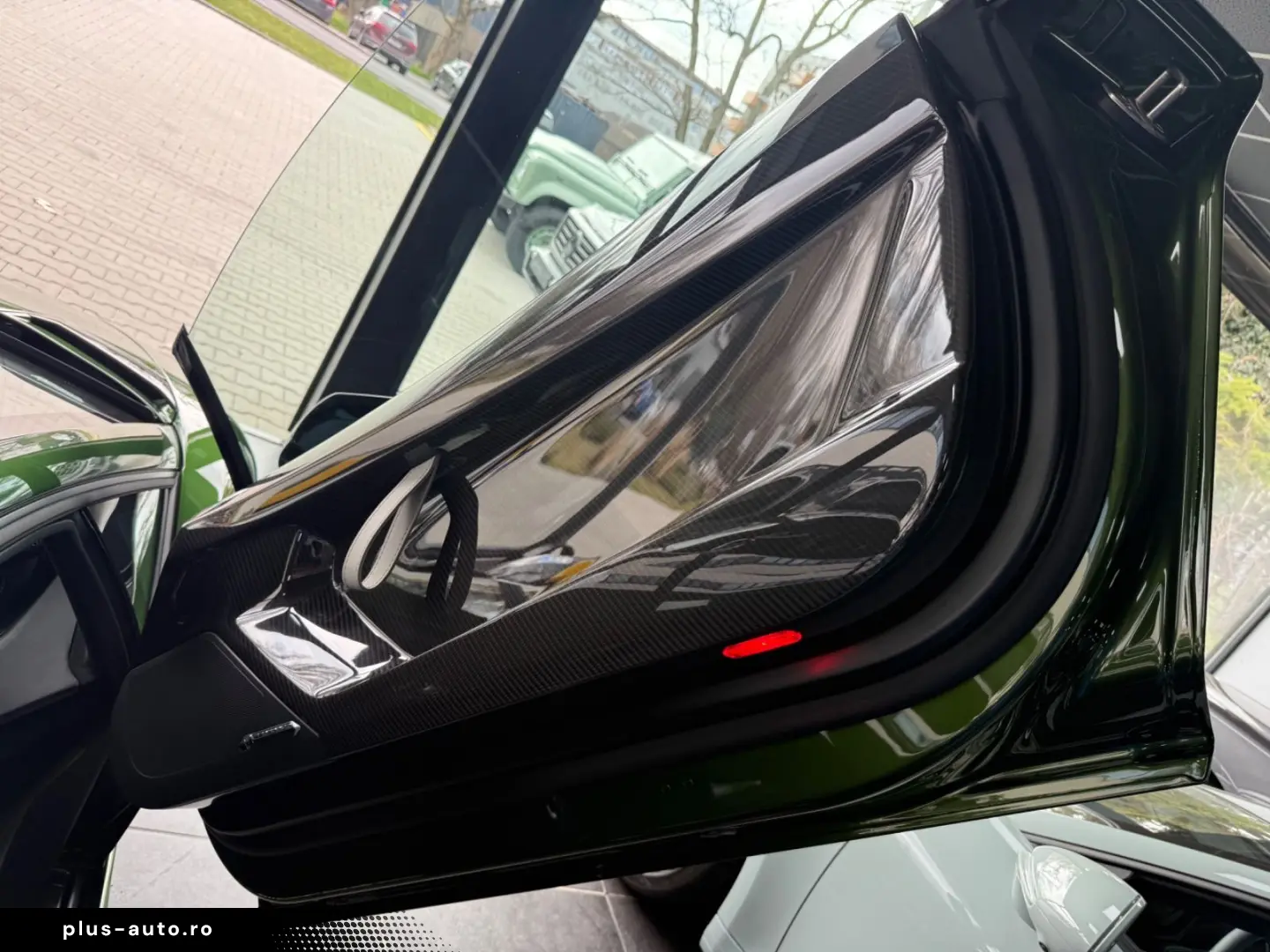 LAMBORGHINI Aventador SVJ AD Personam- Capristo-Shiny Carbon