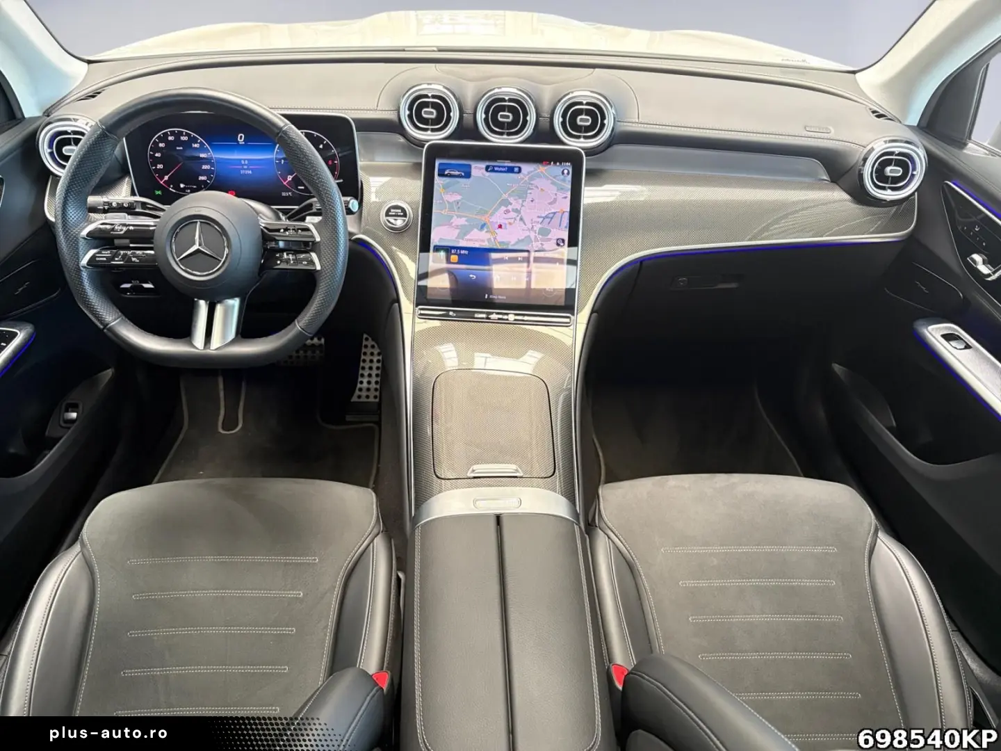 MERCEDES-BENZ GLC 300 d 4M AMG  AHK Pano DIGITAL LIGHT Mem