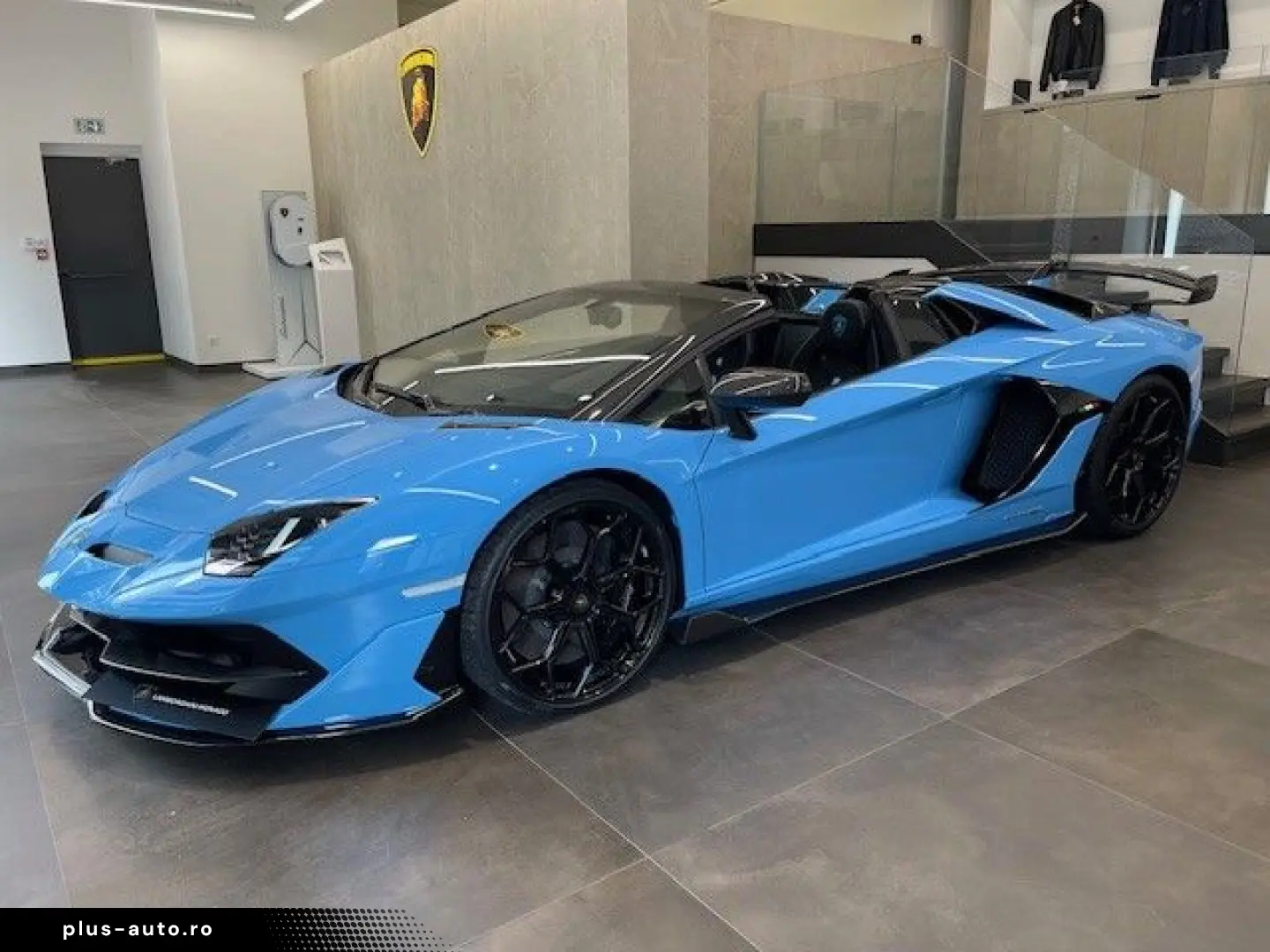 LAMBORGHINI Aventador SVJ Roadster