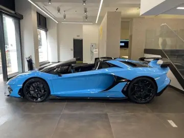 LAMBORGHINI Aventador SVJ Roadster