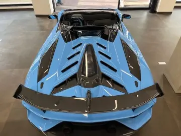 LAMBORGHINI Aventador SVJ Roadster