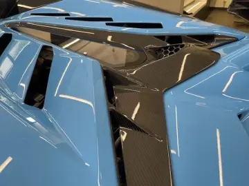 LAMBORGHINI Aventador SVJ Roadster