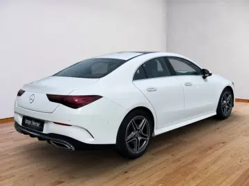 MERCEDES-BENZ CLA 220 d Coupé AMG Ambi MBUX Pano SHD AUT LED