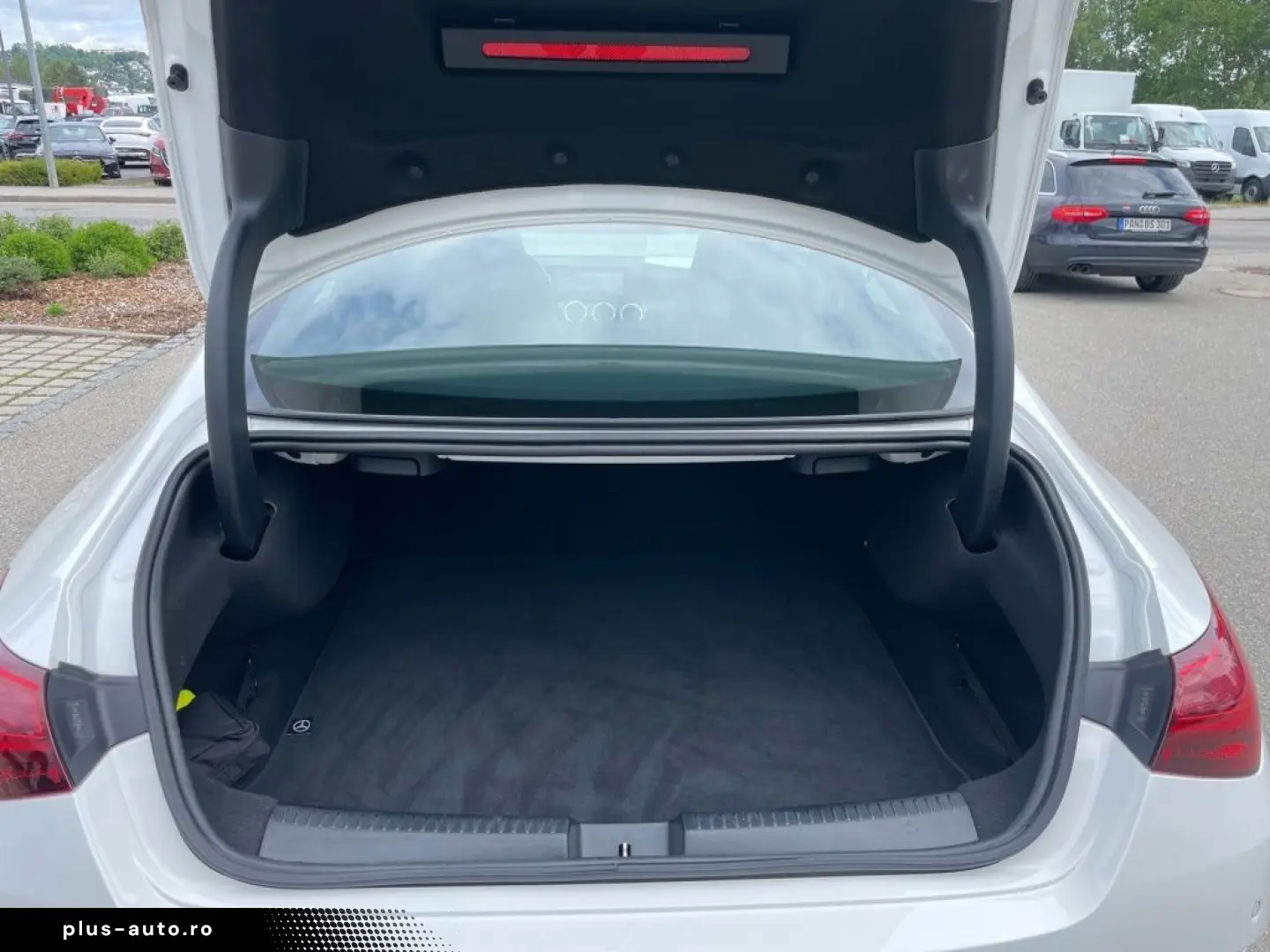 MERCEDES-BENZ CLA 220 d Coupé AMG Ambi MBUX Pano SHD AUT LED