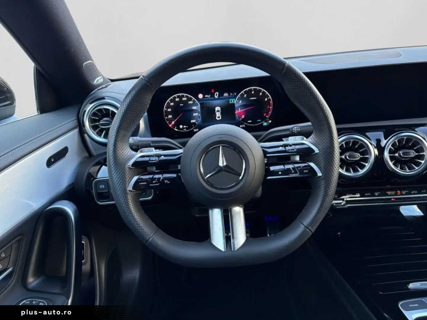 MERCEDES-BENZ CLA 220 4M Coupé AMG MBEAM BURM DISTR PANO KAM