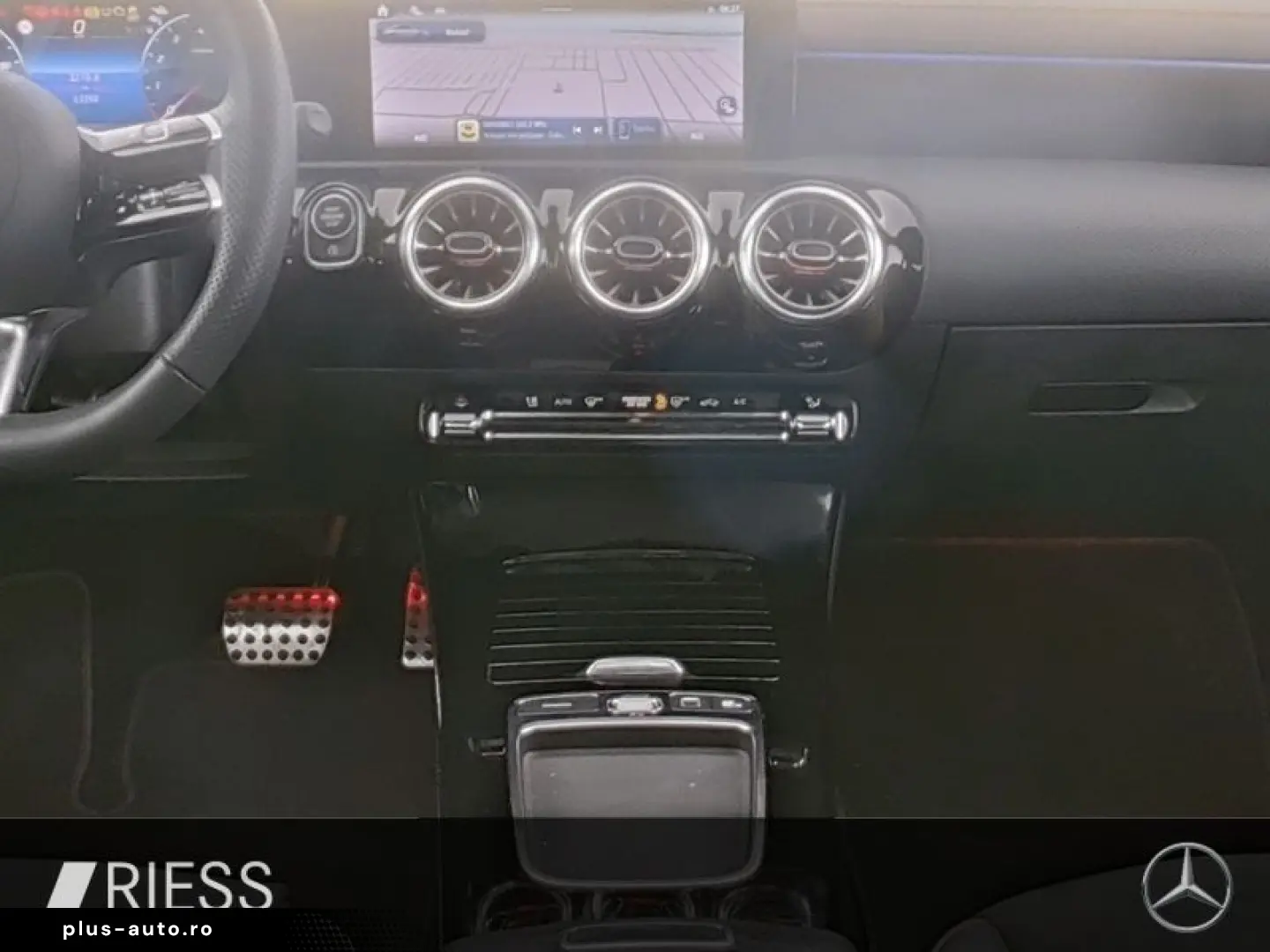 MERCEDES-BENZ CLA 220 4M Cp AMG PANO KEYL AMBI 360  MULTIB