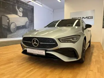 MERCEDES-BENZ CLA 250e Coupe AMG-Line Panorama Soundsystem