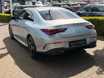 MERCEDES-BENZ CLA 250 4MATIC Coupé 360 AUT DynLicht Kam. LED