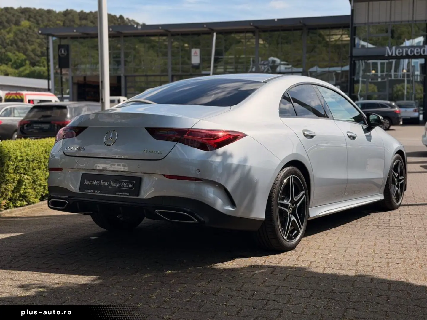 MERCEDES-BENZ CLA 250 4MATIC Coupé 360 AUT DynLicht Kam. LED