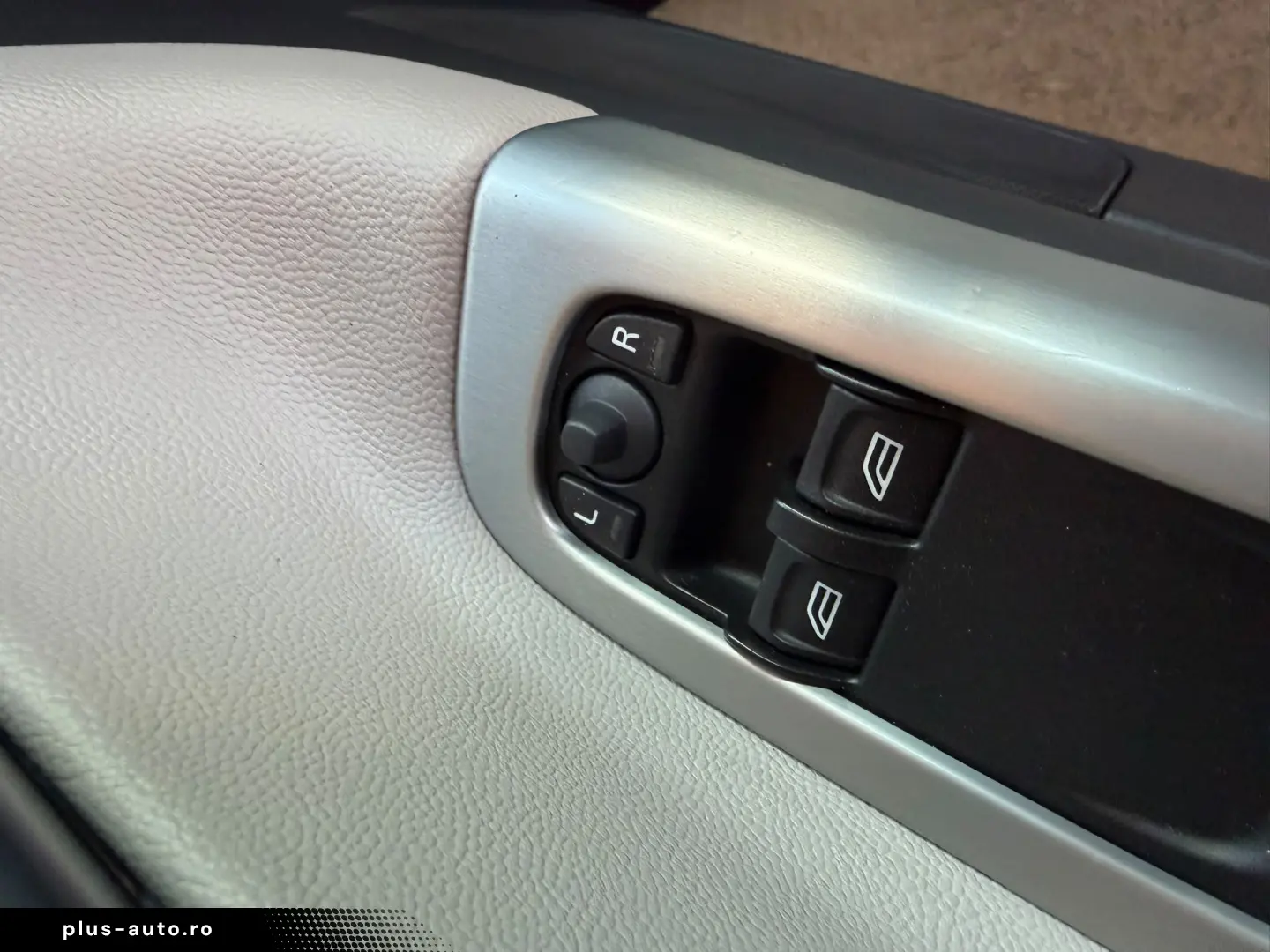 Volvo C30 1.6 diesel 109 CP   Garantie   Rate
