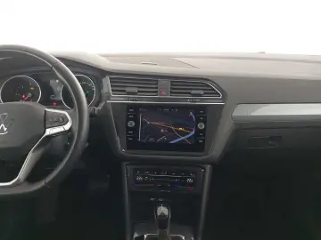 VW Tiguan Life 2.0 TDI DSG 4MOTION Navi AHK Sitzhz