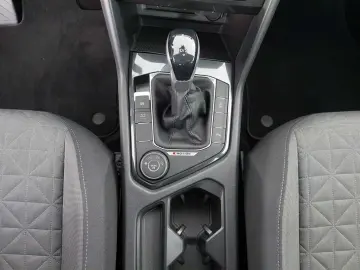 VW Tiguan Life 2.0 TDI DSG 4MOTION Navi AHK Sitzhz