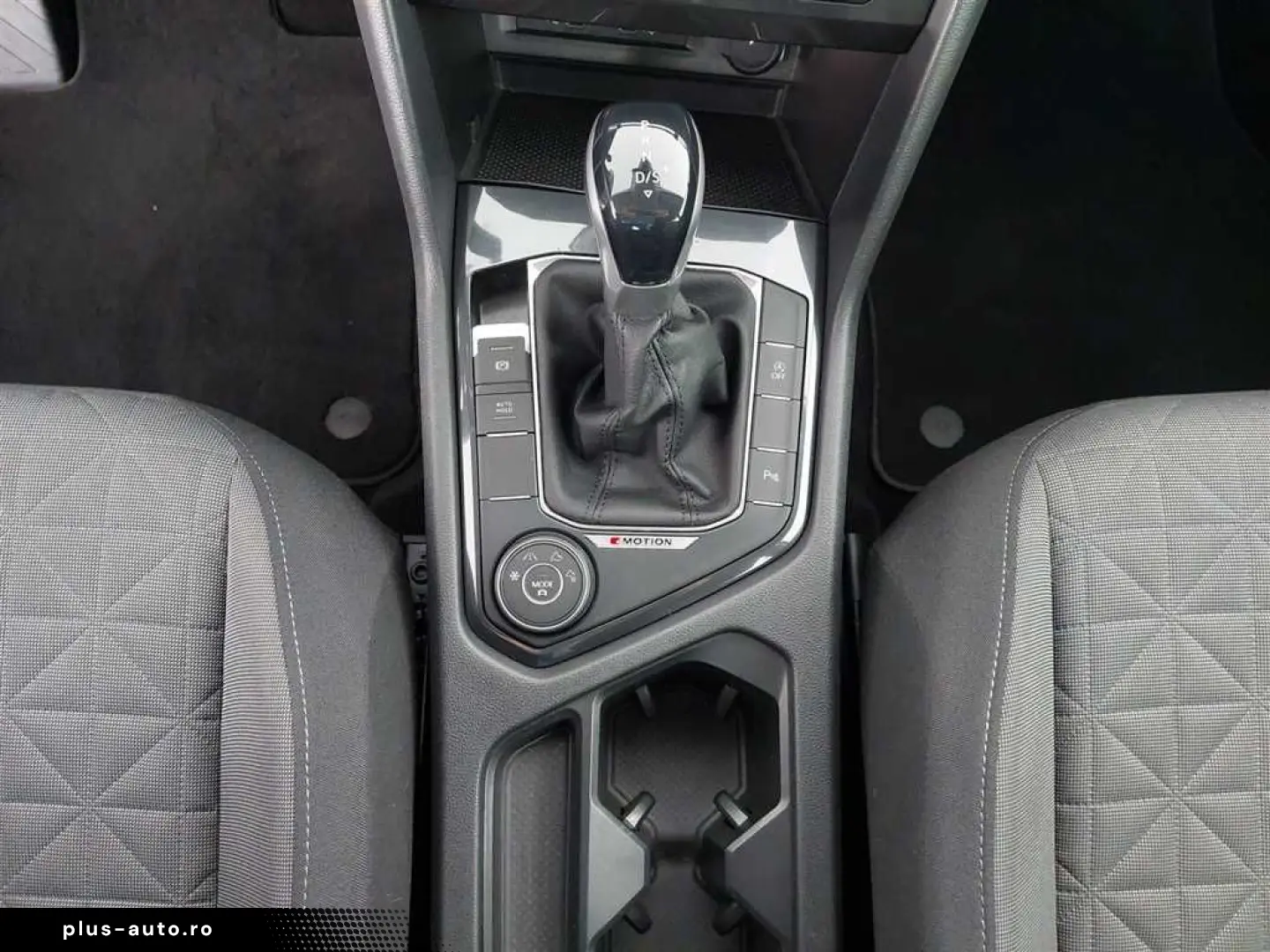 VW Tiguan Life 2.0 TDI DSG 4MOTION Navi AHK Sitzhz