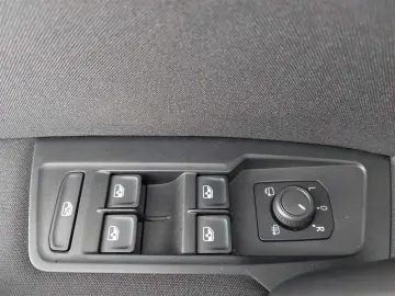 VW Tiguan Life 2.0 TDI DSG 4MOTION Navi AHK Sitzhz