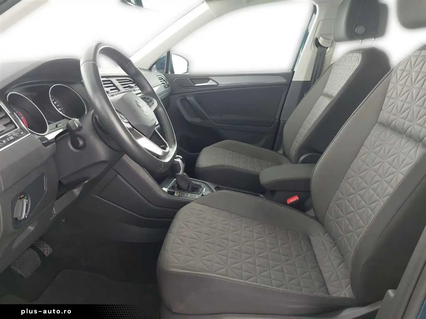VW Tiguan Life 2.0 TDI DSG 4MOTION Navi AHK Sitzhz