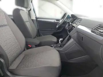 VW Tiguan Life 2.0 TDI DSG 4MOTION Navi AHK Sitzhz