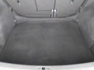 VW Tiguan Life 2.0 TDI DSG 4MOTION Navi AHK Sitzhz