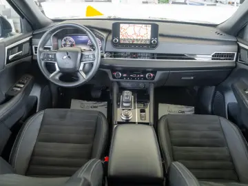 Mitsubishi Outlander 2.4 4WD CVT Instyle