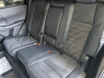 Mitsubishi Outlander 2.4 4WD CVT Instyle