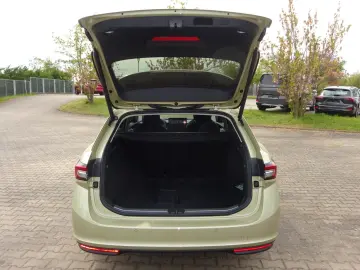 SKODA Superb Combi DSG Selection Panorama