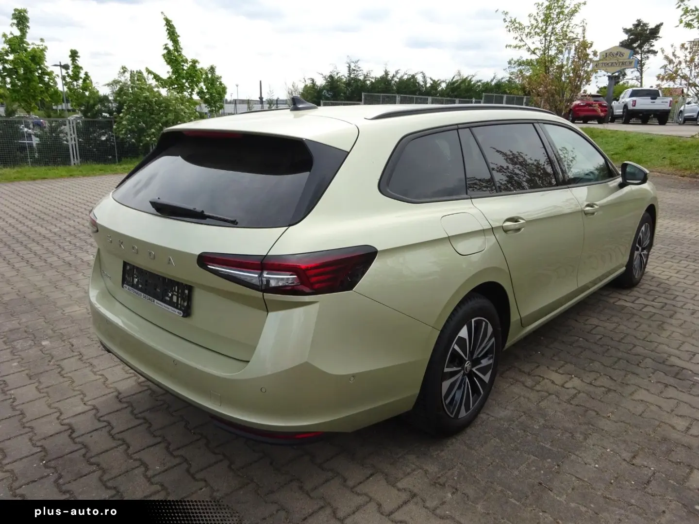 SKODA Superb Combi DSG Selection Panorama