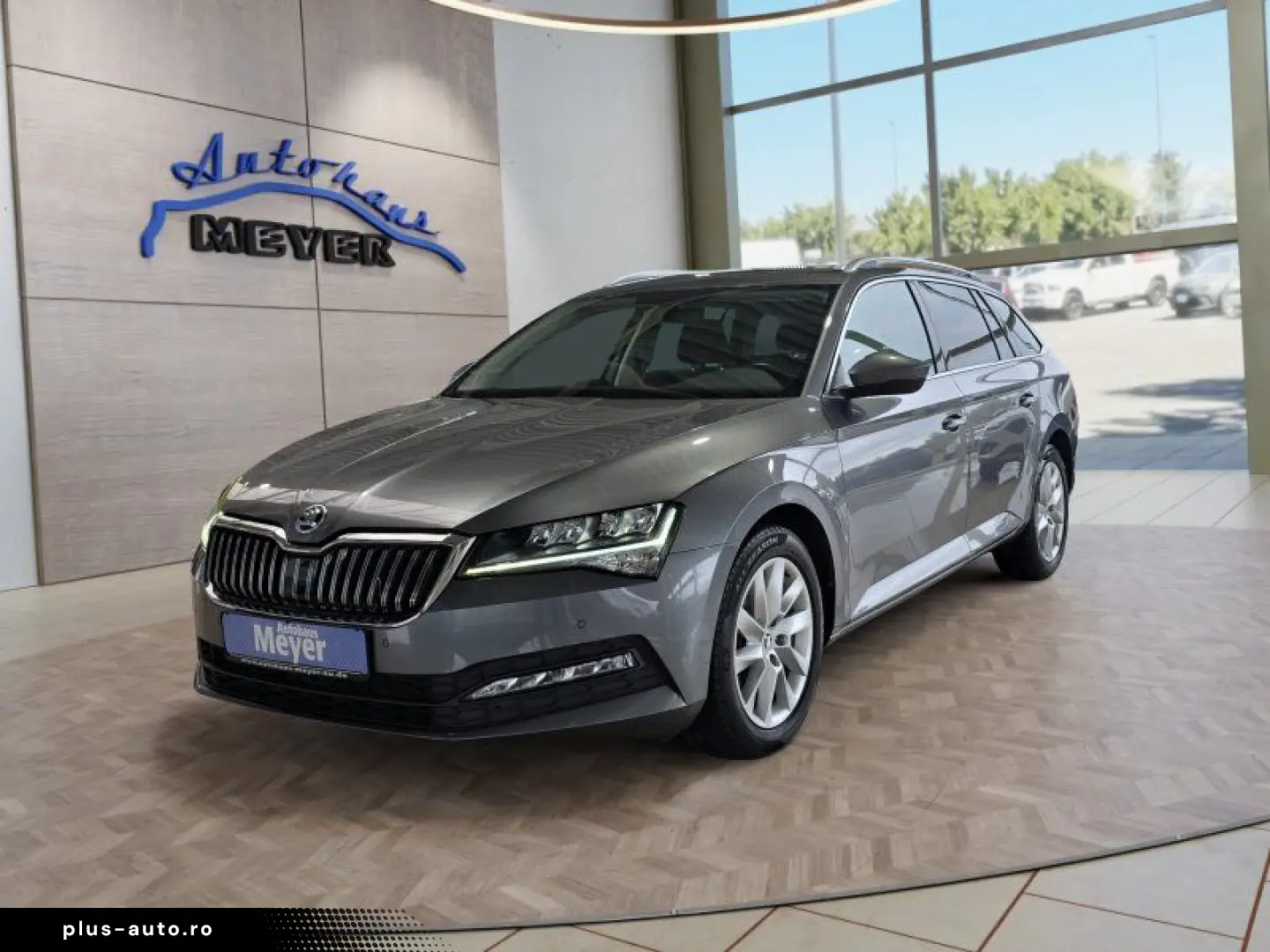 SKODA Superb Combi 1 5TSI DSG Navi Kamera