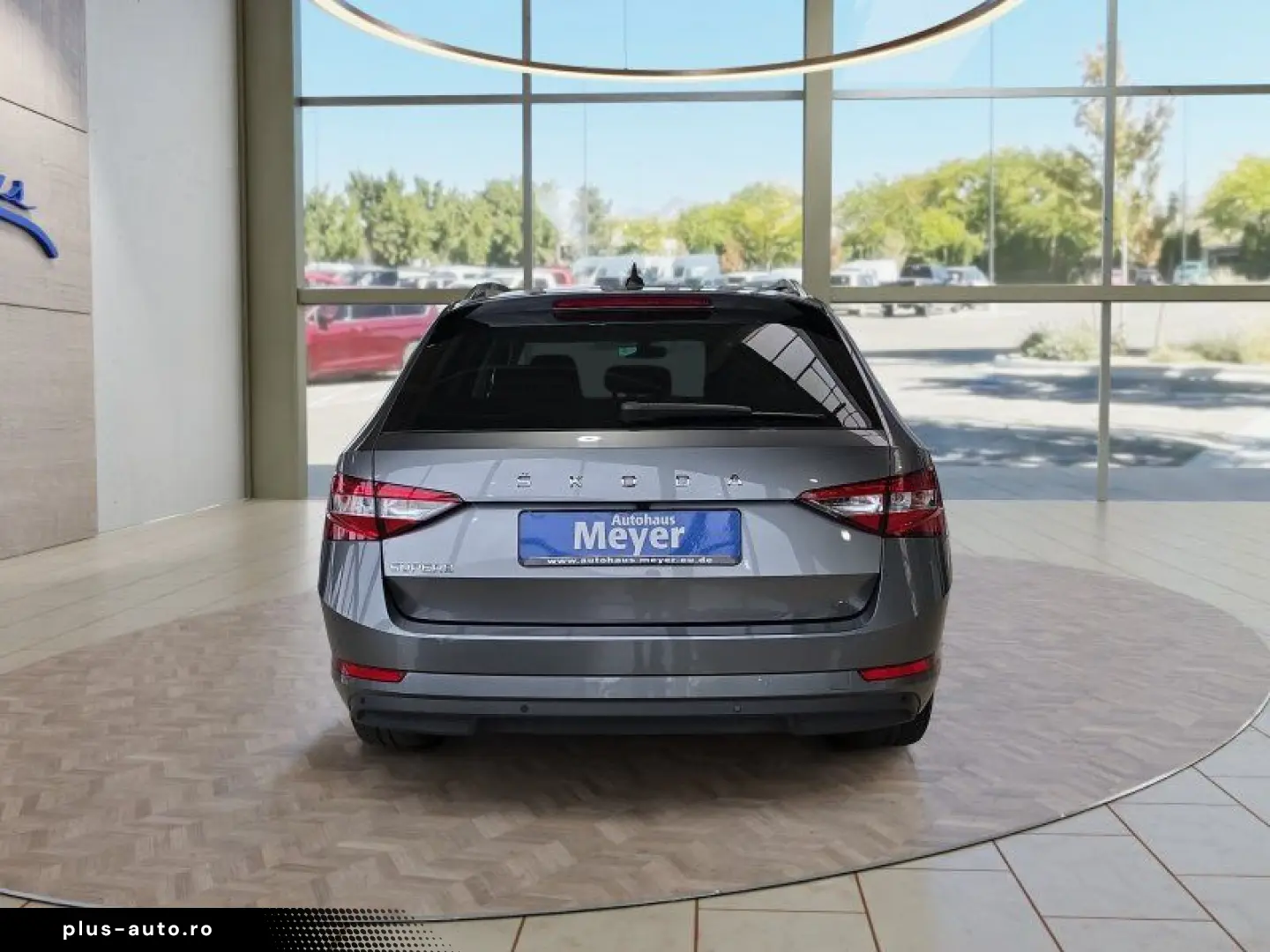 SKODA Superb Combi 1 5TSI DSG Navi Kamera