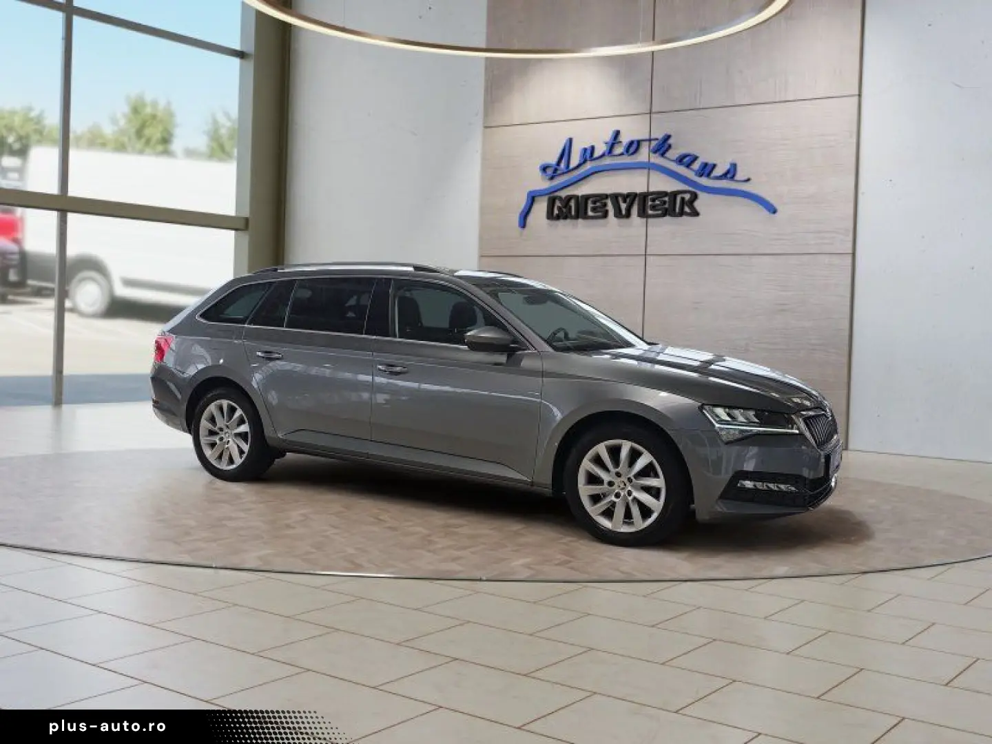 SKODA Superb Combi 1 5TSI DSG Navi Kamera