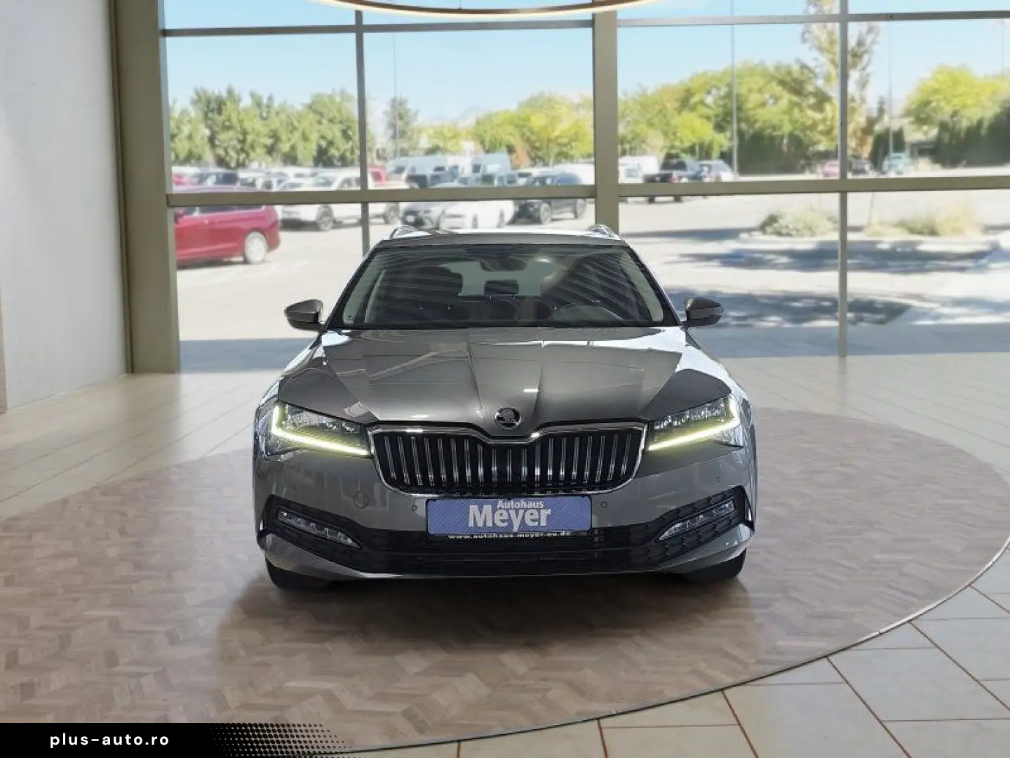 SKODA Superb Combi 1 5TSI DSG Navi Kamera