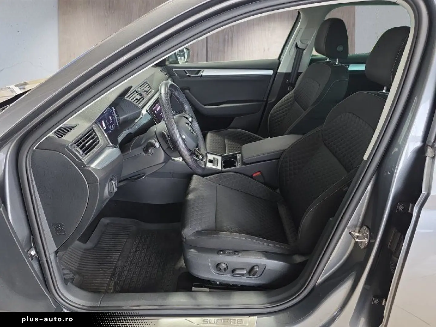 SKODA Superb Combi 1 5TSI DSG Navi Kamera