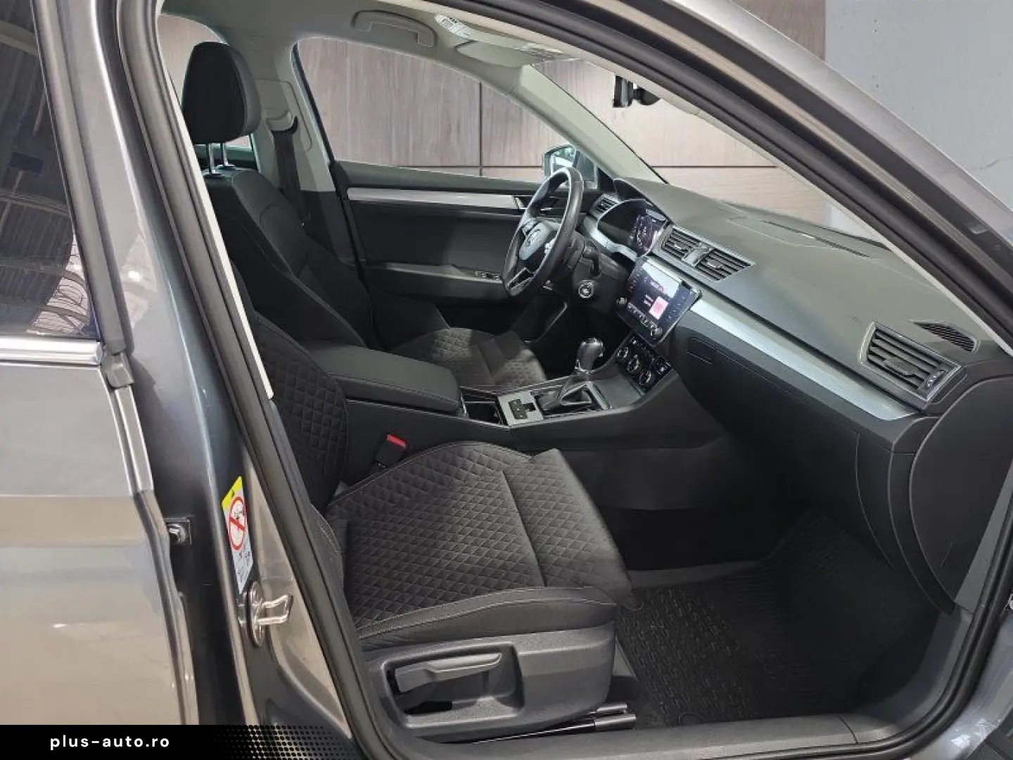 SKODA Superb Combi 1 5TSI DSG Navi Kamera