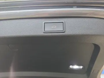 SKODA Superb Combi 1 5TSI DSG Navi Kamera