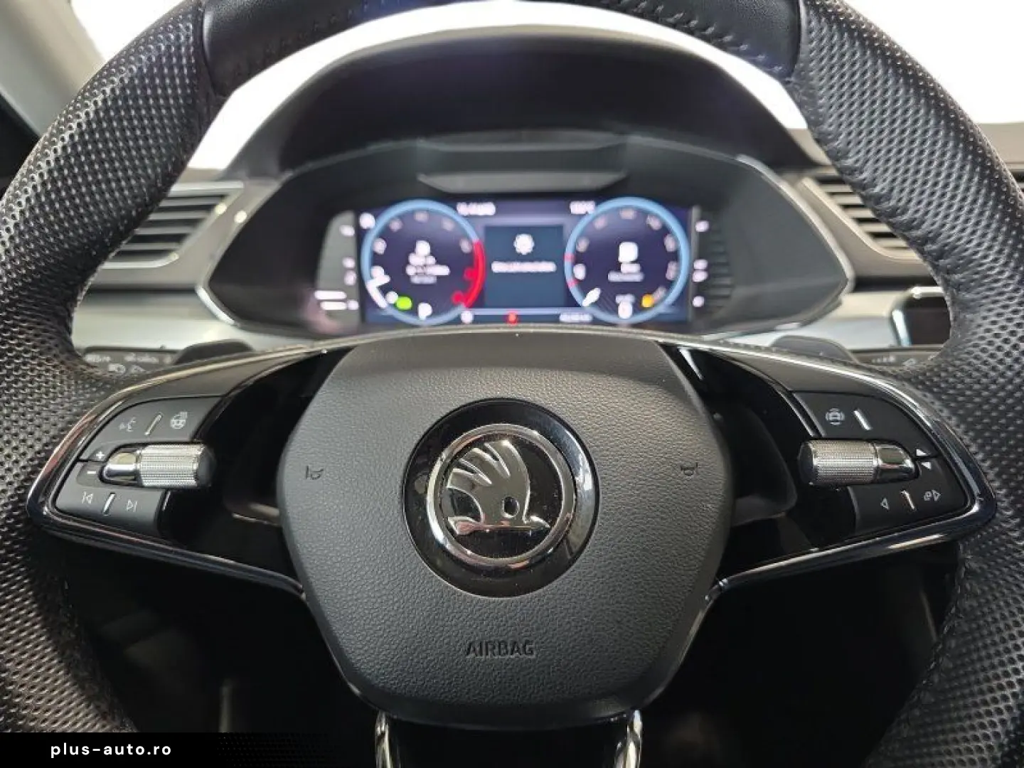 SKODA Superb Combi 1 5TSI DSG Navi Kamera