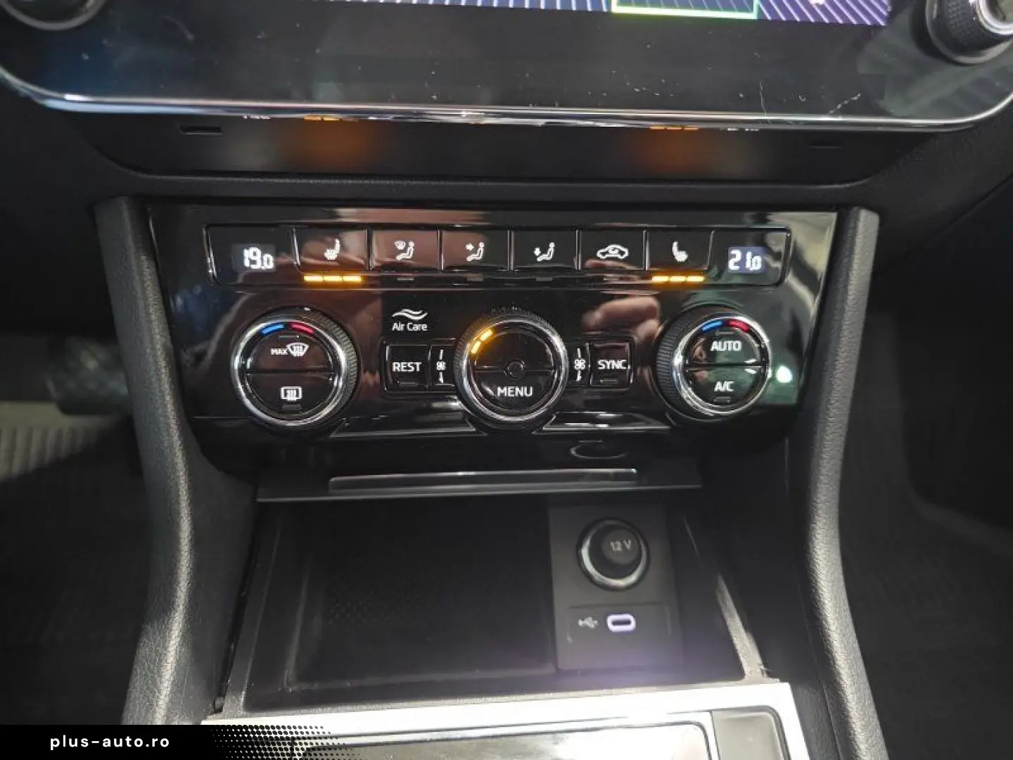 SKODA Superb Combi 1 5TSI DSG Navi Kamera