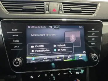 SKODA Superb Combi 1 5TSI DSG Navi Kamera