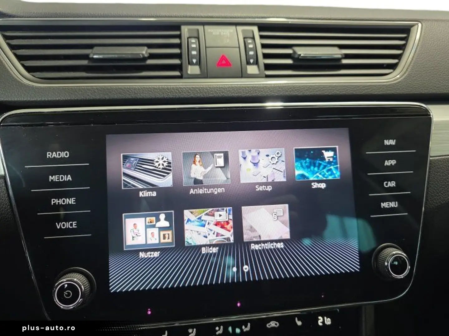 SKODA Superb Combi 1 5TSI DSG Navi Kamera