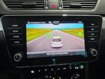 SKODA Superb Combi 1 5TSI DSG Navi Kamera