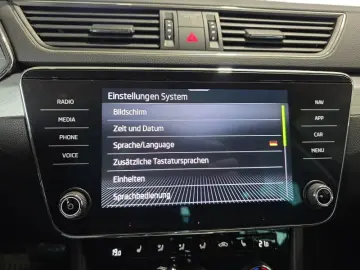 SKODA Superb Combi 1 5TSI DSG Navi Kamera