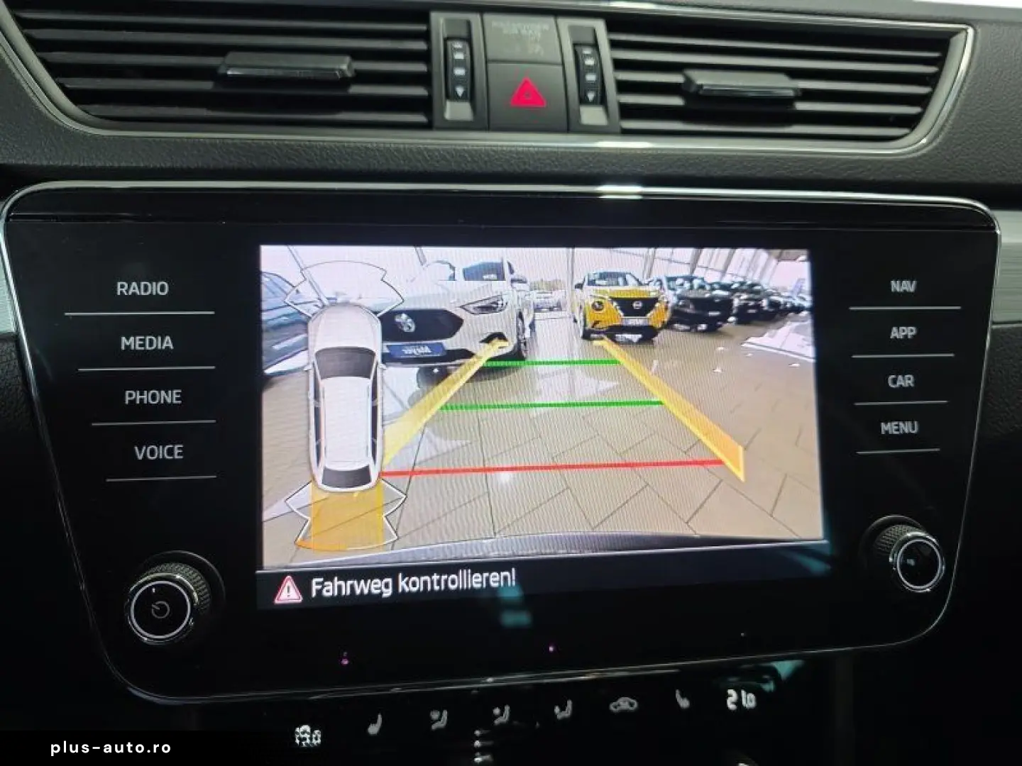 SKODA Superb Combi 1 5TSI DSG Navi Kamera