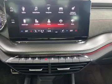 SKODA Octavia Combi RS Plus 2.0 TDI DSG 4x4 NAVI AHK